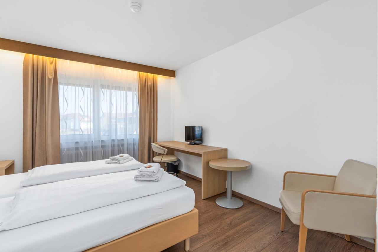 Hotel Adler Фрідріхсгафен Екстер'єр фото